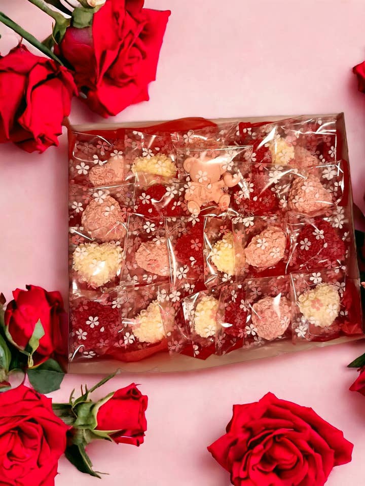 Beautiful Heart Chocolate Boxes for wholesale by Sunshine Boxes