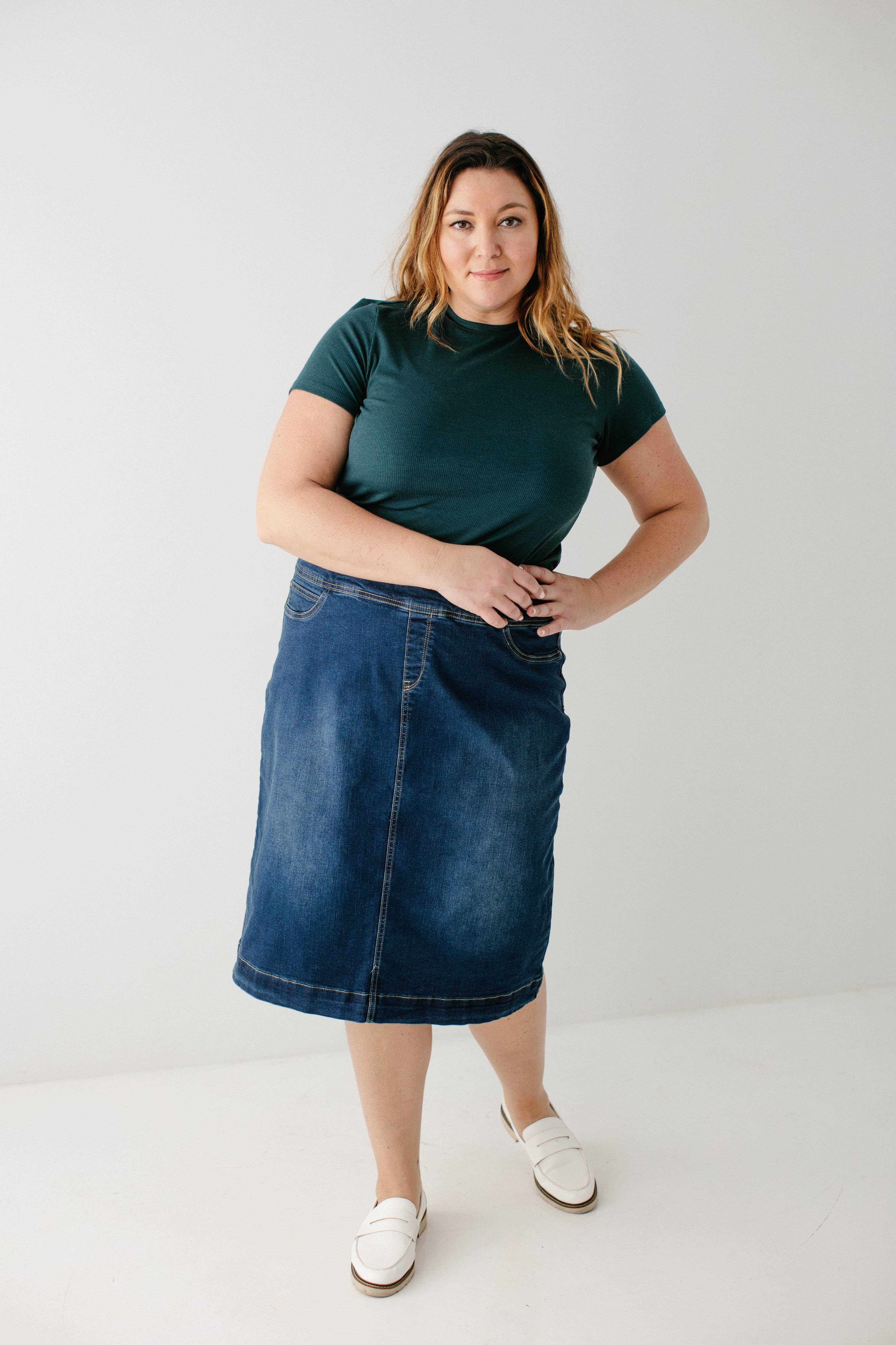 'Sara' Classic Knee Length Dark Denim Skirt for wholesale on Faire9