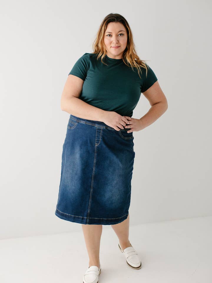 'Sara' Classic Knee Length Dark Denim Skirt for wholesale on Faire9