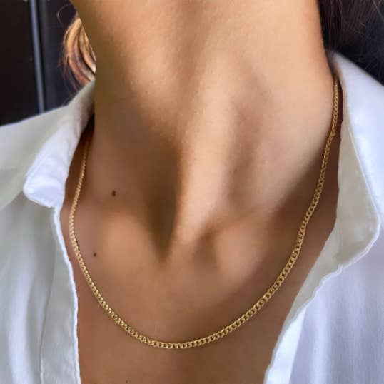 Luxus Accessories – Großhandel Gliederhalskette – Mit 18 Karat Gold gefüllte, 2 mm flache Panzerkette, 2 mm kubanische Gliederkette2