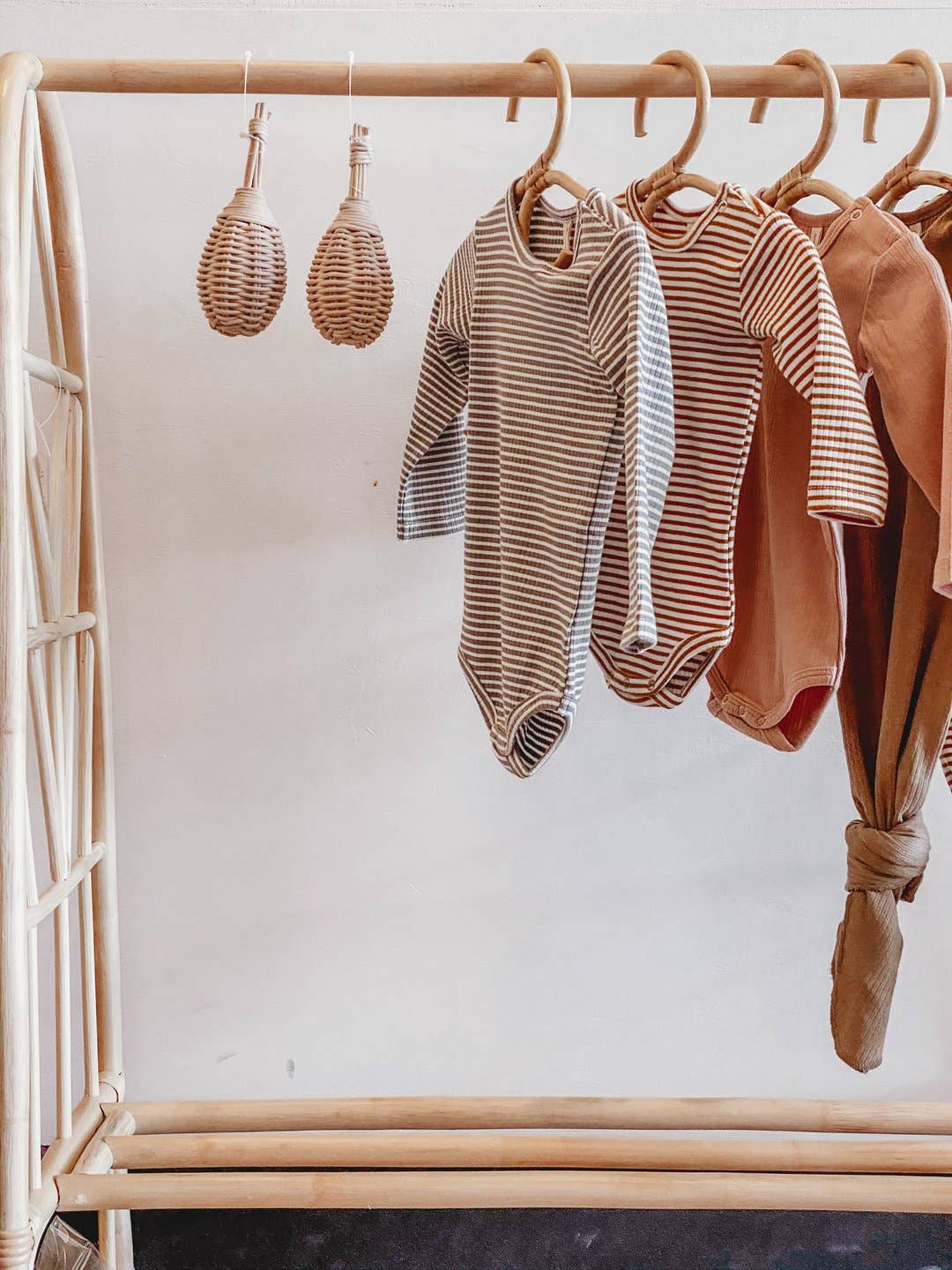 Bali Harvest – wholesale Galgar – Original Rattan galgar (Baby & barn) - Miljövänlig plantskola5