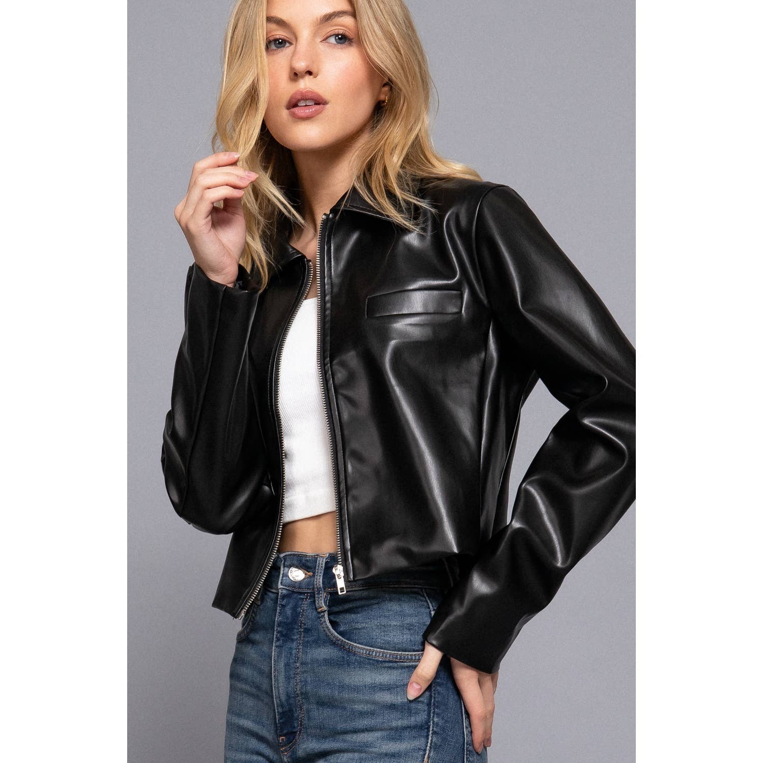 Apolline - Vendita all'ingrosso Giacca in pelle - Donna - GIACCA LUNGA SLV IN ECOPELLE CON COLLETTO A CAMICIA1