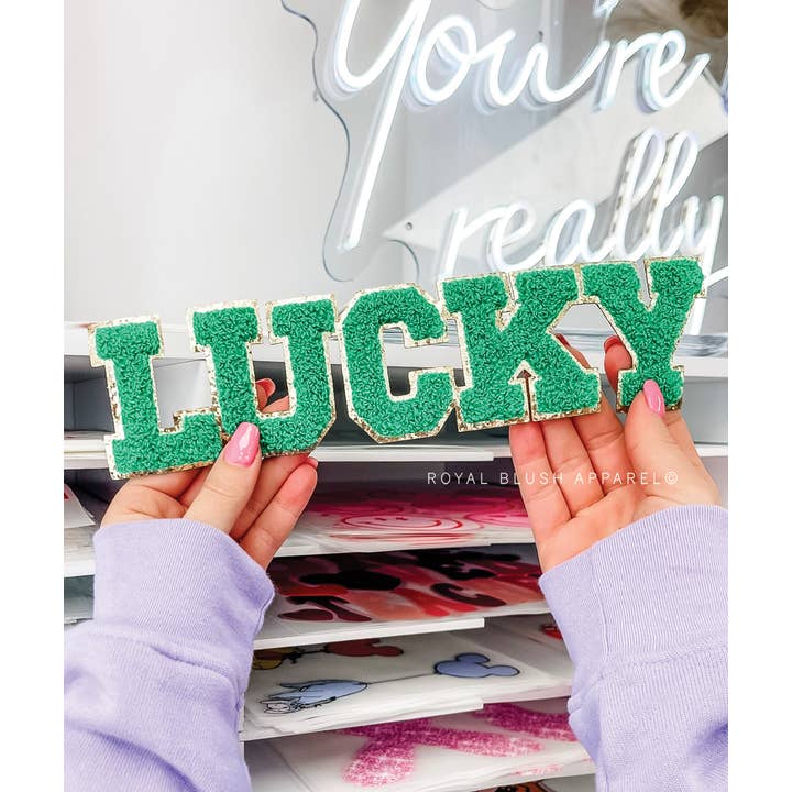 Patch Lucky Varsity en chenille pour la vente par RBA Transfers