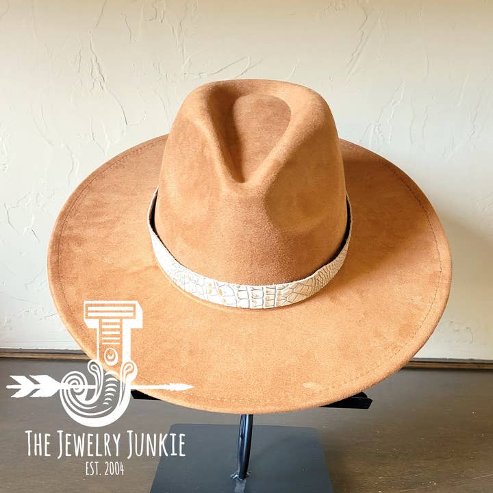 The Jewelry Junkie - Wholesale Hat Accessory - Women's - White and Gold Gator Embossed Leather Hat Band Only 951g3