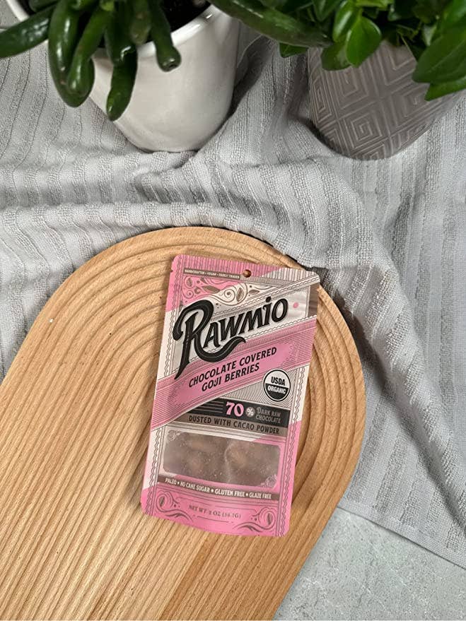 Windy City Organics - Wholesale Chocolate Covered Sweets - Chocolate Covered Goji Berries4