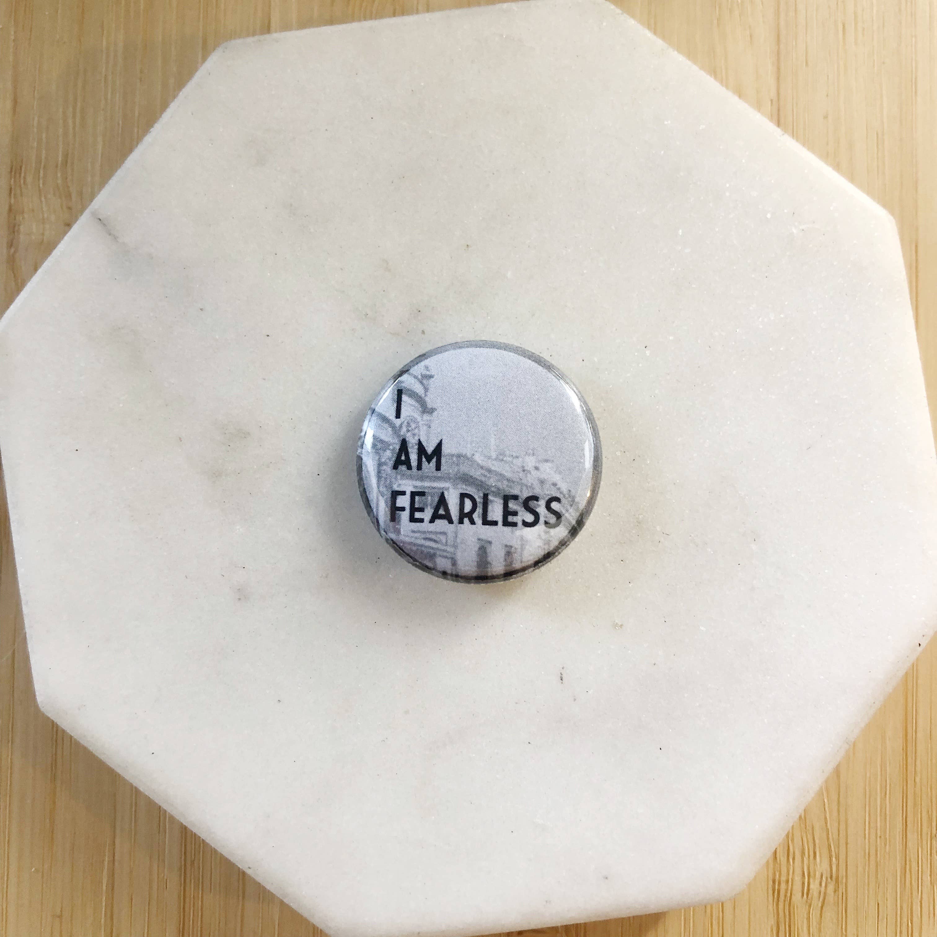 Victoria Ann Meyers – Engroshandel Reversnål/knap – Bekræftelse Pinback Knapper7