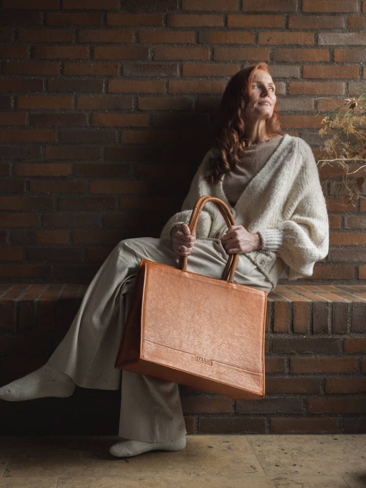 Bina XL Shopper for wholesale by Muud