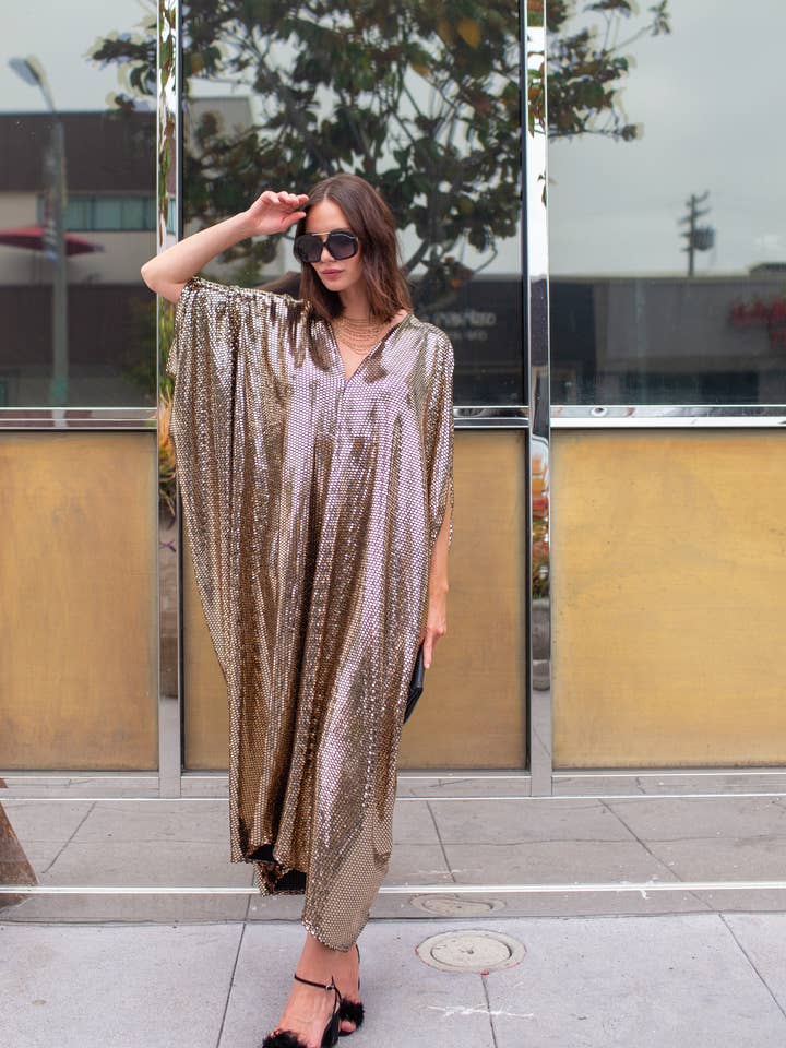 Caftan Disco Hive pour la vente par Jennafer Grace