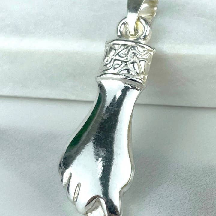 Luxus Accessories - Wholesale Individual Charm/Pendant - 18k Gold Filled Silver Filled or Two Tone Figa Hand Pendant5