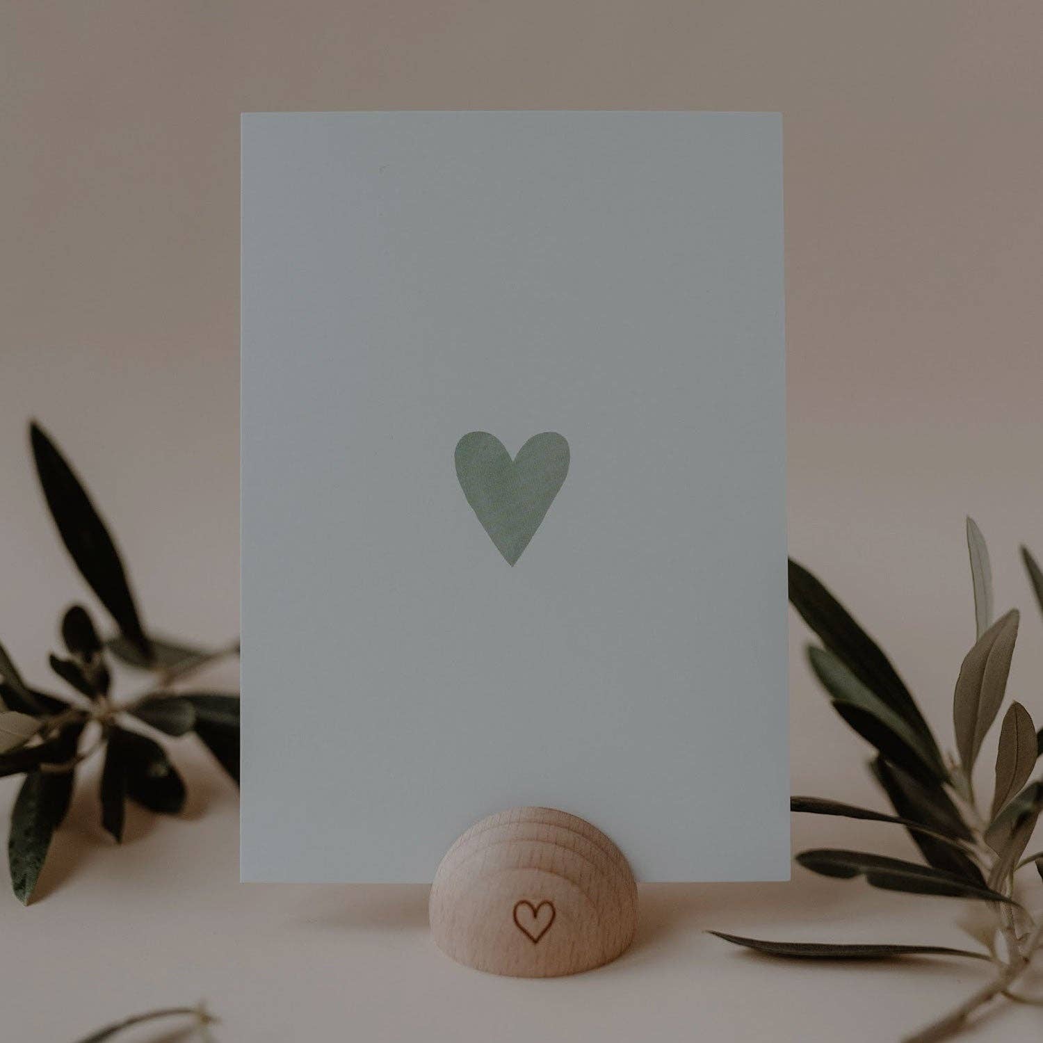 Eulenschnitt - Wholesale Picture Ledge - Half-round heart card stand (VE = 6 pcs)1