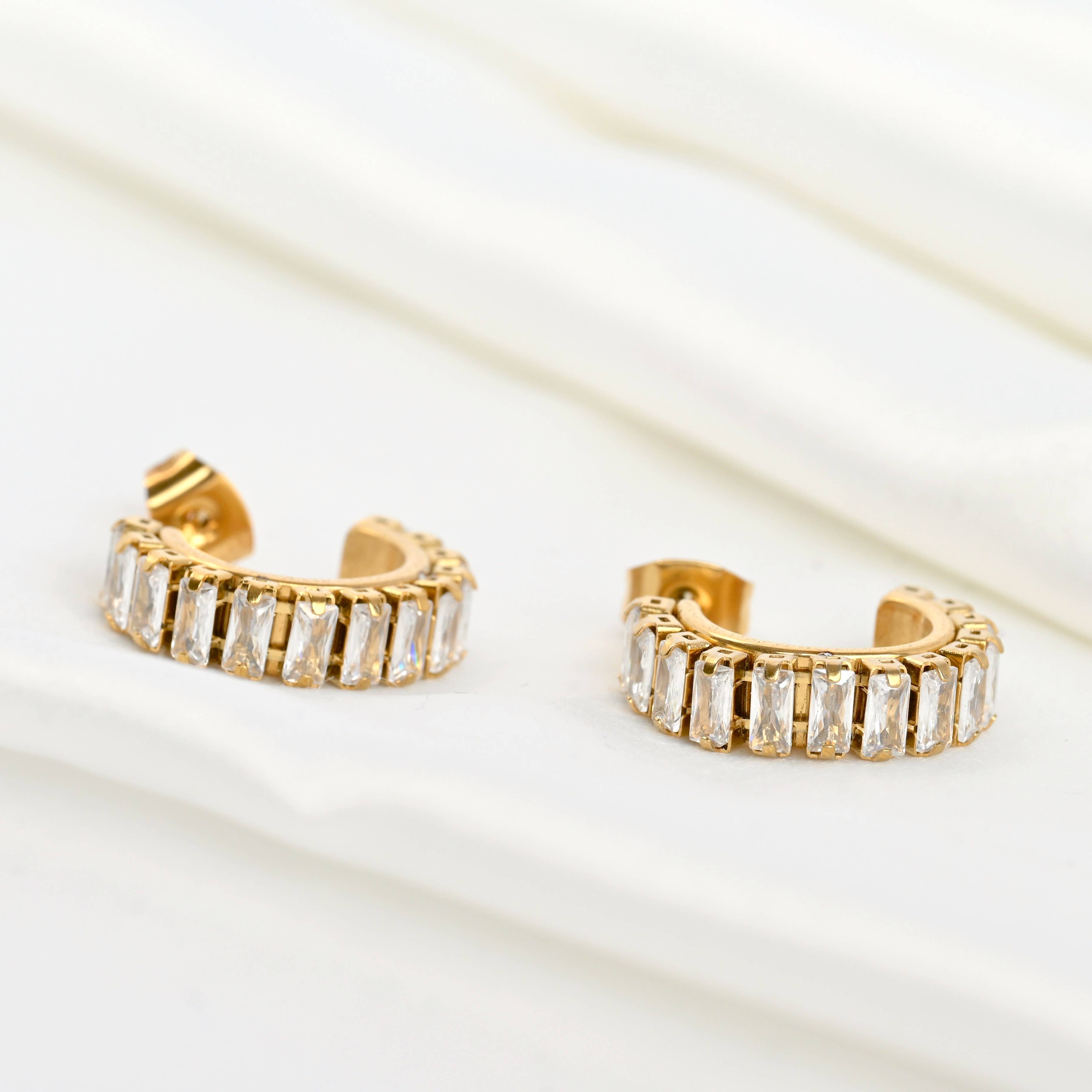 Blueyejewelry – Großhandel Hoops – Goldene CZ Hoops — wasserdichte kleine Diamant-Creolen 8