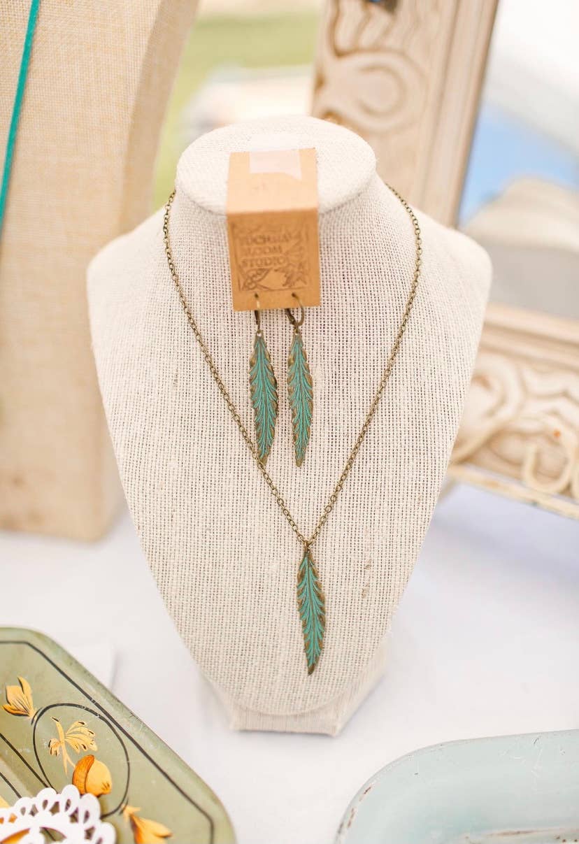 Fuchsia Bloom Studio - Wholesale Pendant/Charm Necklace - Green Patina Feather Necklace4
