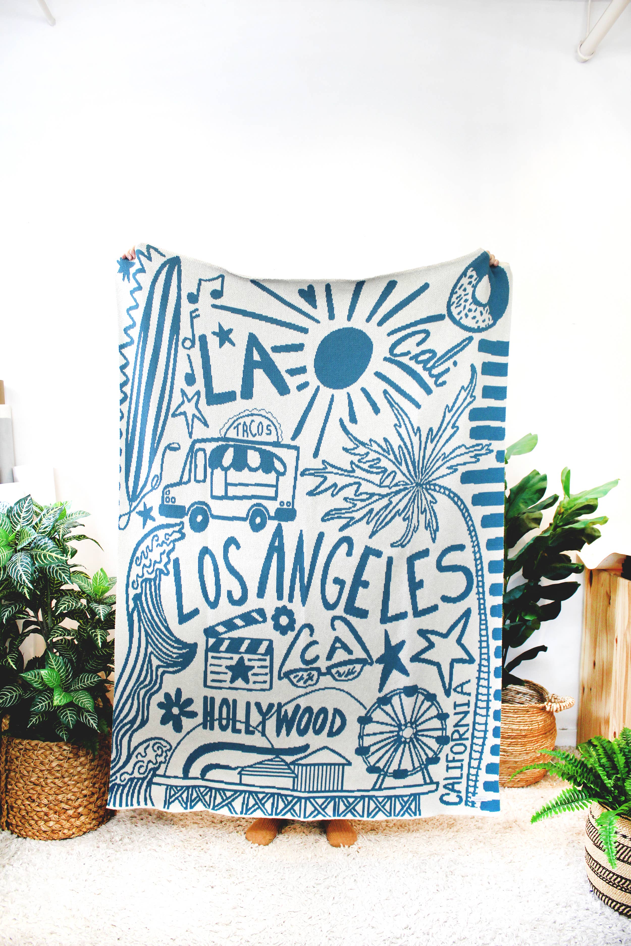 Calhoun & Co. – wholesale Throw blanket – Los Angeles Knit Blanket2