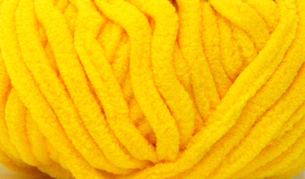 Creative World of Crafts - Wholesale Yarn - Hello Love Blanket Plush Yarn 100g20