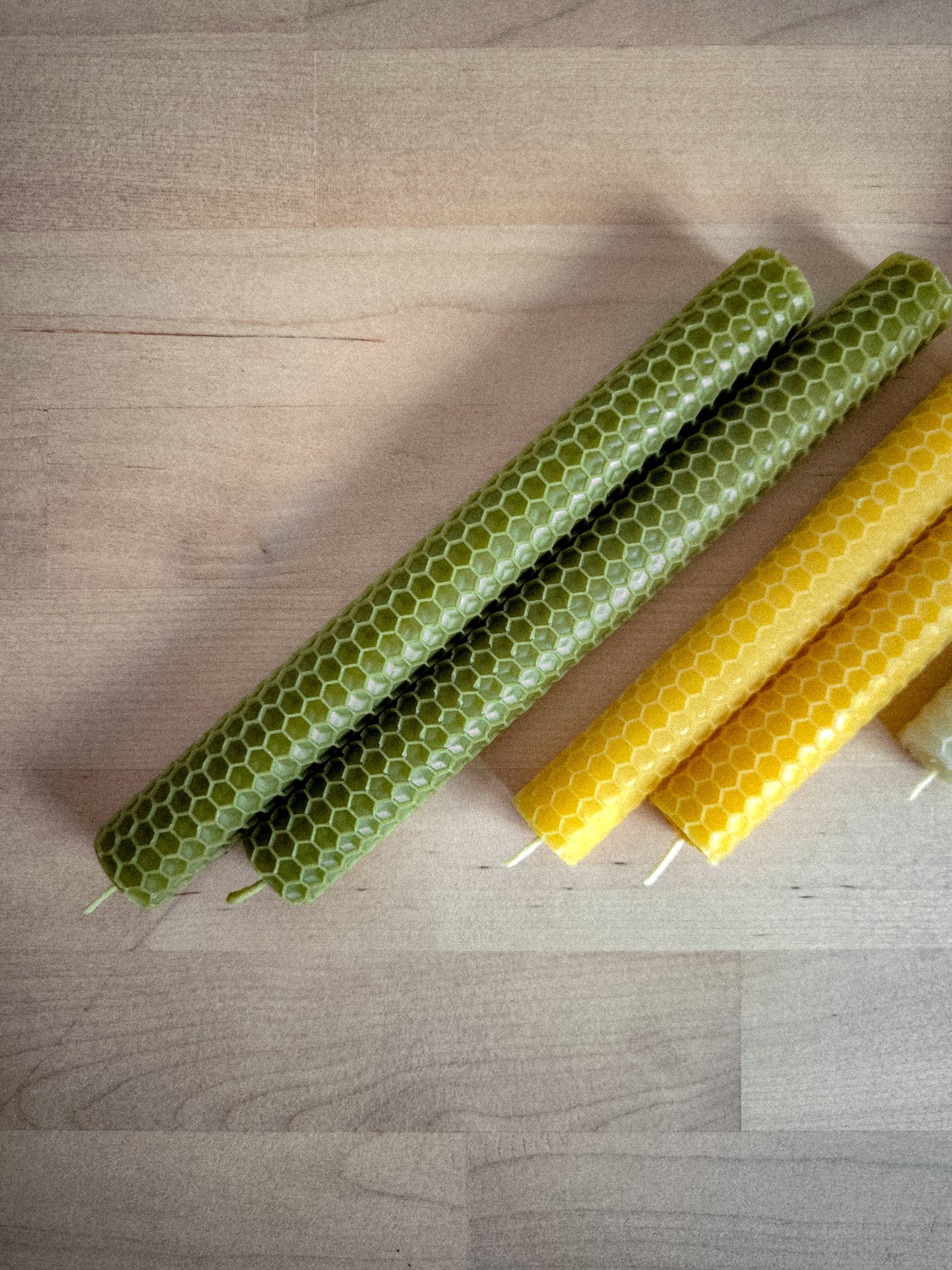 korys - Venta al por mayor Velas cónicas/candeleros - Velas cónicas enrolladas de cera de abejas en panal3