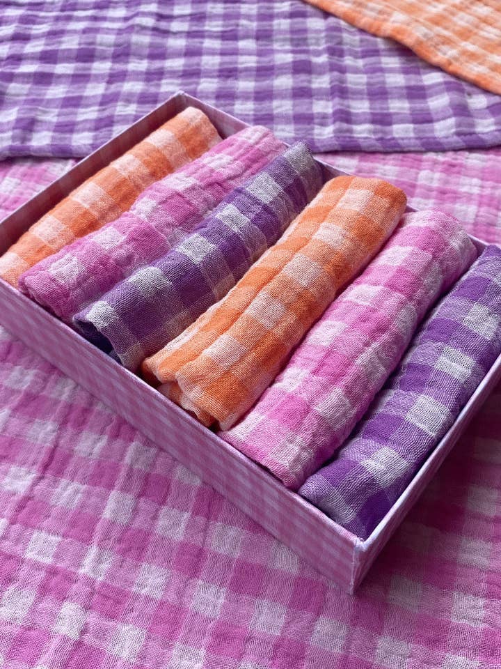Set of 6 Petite Sunset fabric napkins made in France for wholesale by CHARMY