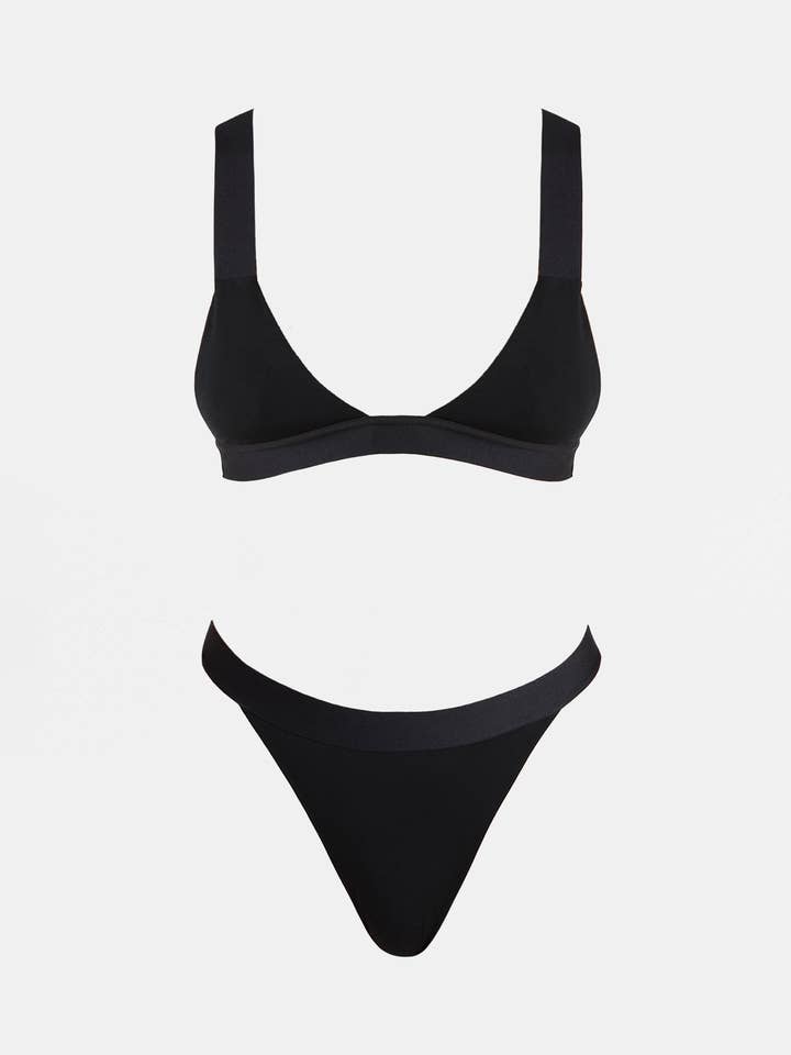 Soutien e cuecas Black Magic por atacado de Studio MIYAGI