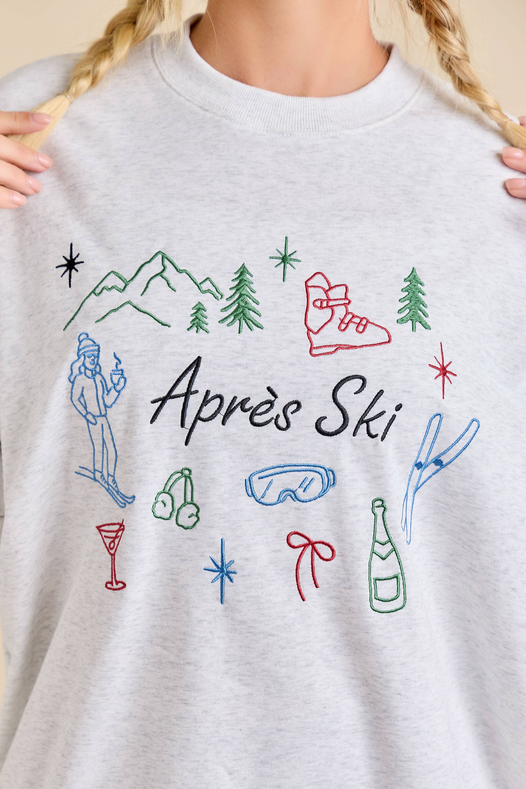 Main Strip - Wholesale Graphic Sweatshirt - Unisex - Ready to Ship Après Ski Graphic Sweatshirt – Winter Resort 16