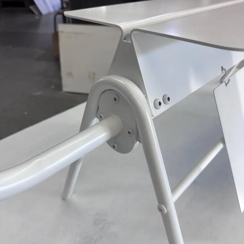 OtimSan - Wholesale Bankje - Moderne witte metalen cafébank met bordenhouder & optionele bijzettafels6