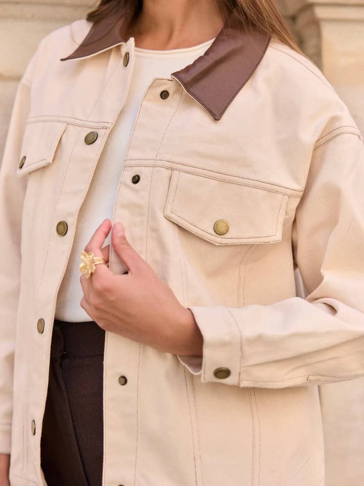 Frime - Wholesale Denim Jacket - Women's - Denim jacket with leather collar - 56746