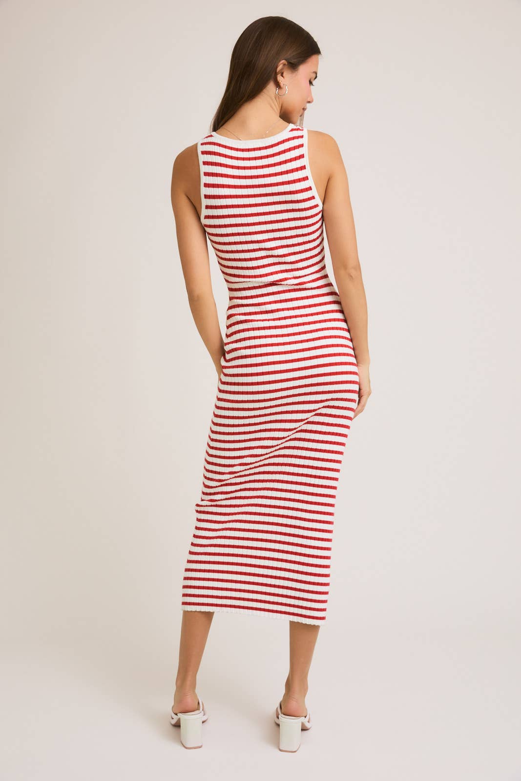 LE LIS - Wholesale Dress - Women's - SLEEVELESS ROUND NECK STRIPED RIB SWEATER DRESS7