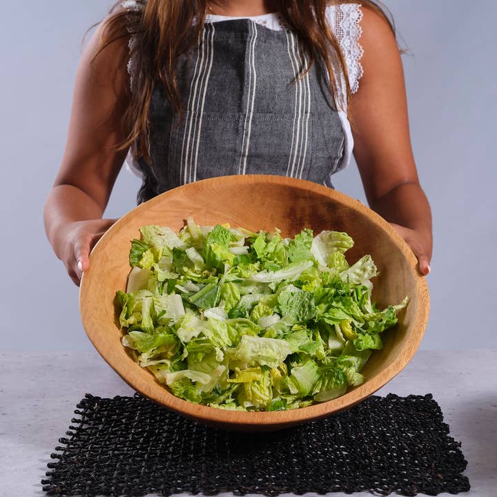 Sobremesa – wholesale Skål – 17" Stor klassisk rund träskål för sallad | Träskål2