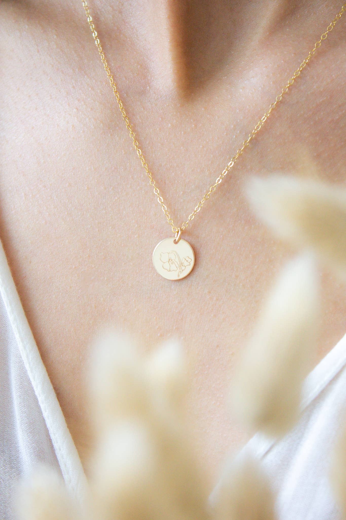 Emery and Opal – wholesale Pendant/charm necklace – Birth Flower Round Disc Necklace4