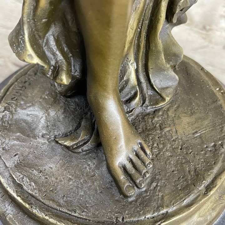 Bronzhaus - Wholesale Sculpture - Nude Roman Greek Goddess Female Figure Bronze Statue Sculpture 20" x 7"