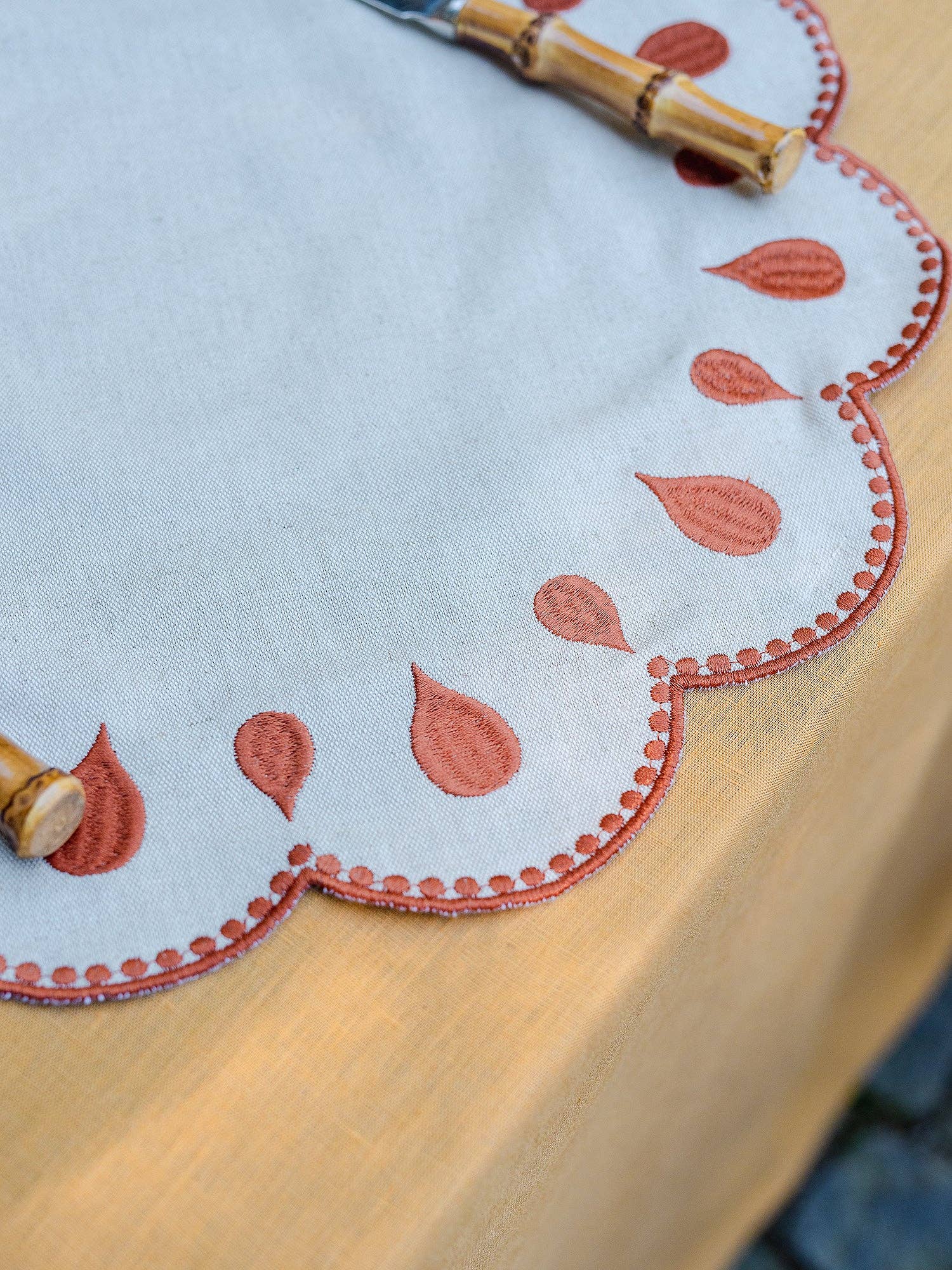 Mariaida Home - Wholesale Placemat - Individual Drops, Beige with Terracotta6
