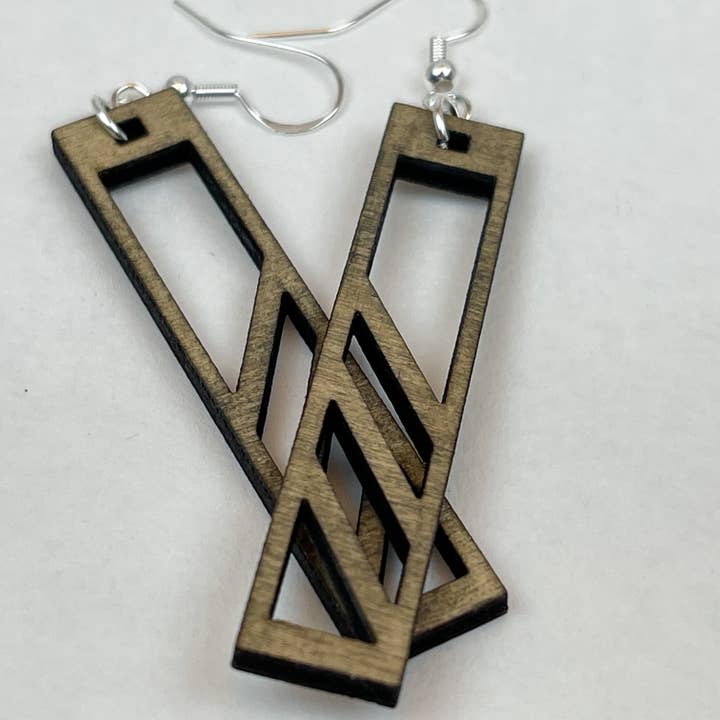 Grandes boucles d'oreilles géométriques en bois découpées en blé entier pour la vente par Art by Erica H & Rebel Stitchers