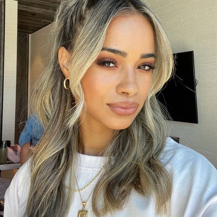 Kismet Showroom - Wholesale Pendant/Charm Necklace - Honey Initial Necklace39