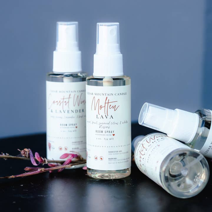 Cedar Mountain Candle - Vente Vaporisateurs d'ambiance et de linge - Spray d'ambiance 2 oz - Pomme aux canneberges épicée3