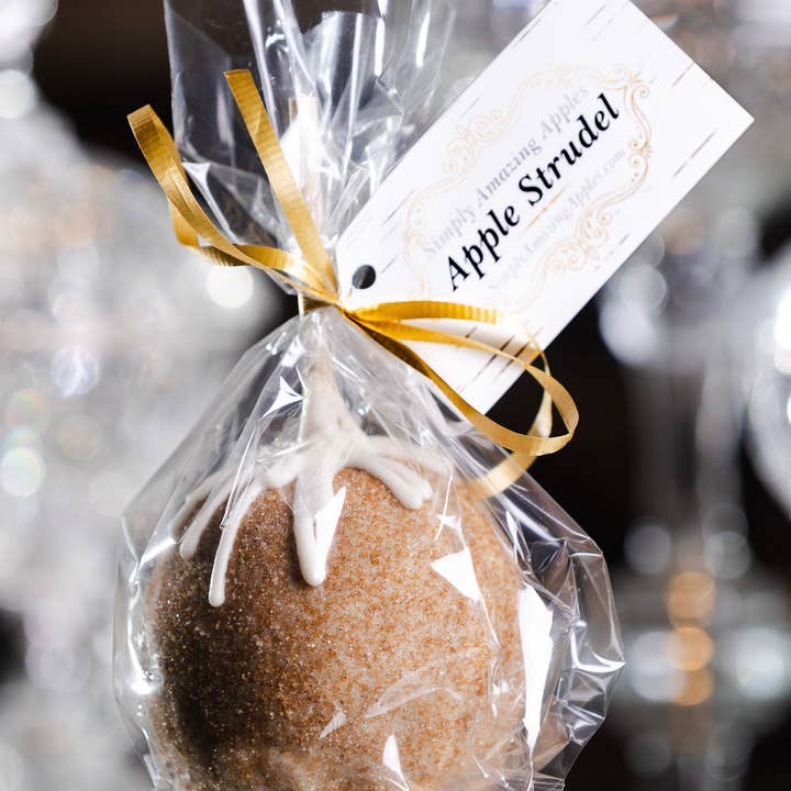 Simply Amazing Apples - Wholesale Caramel - Apple Strudel White Chocolate Caramel Apple2