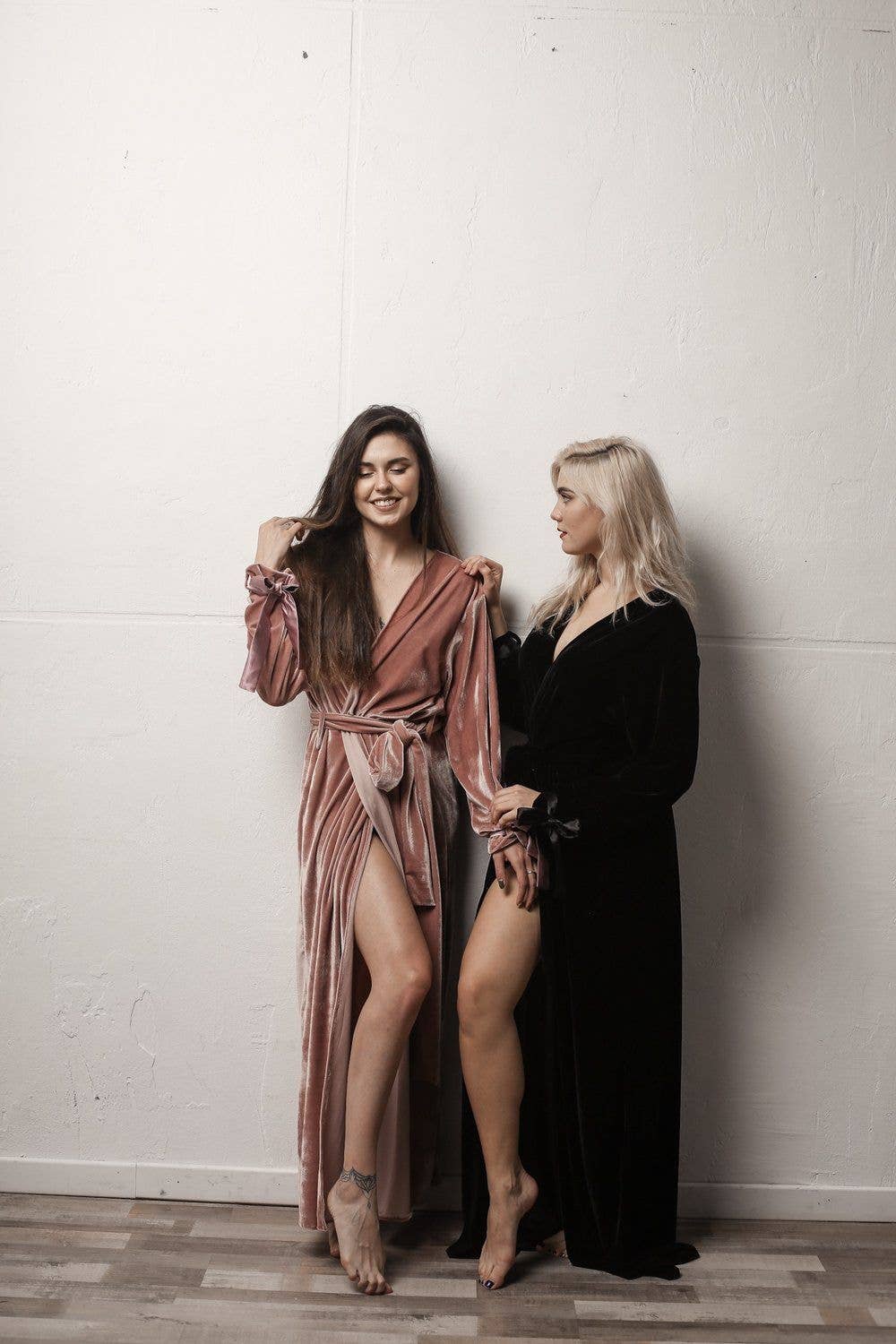 Angie's Showroom – wholesale Robe – Women's – Velour Long Robe with Satin Ties0