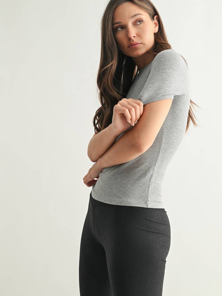 Mono B – Großhandel Sportoberteil – Damen – Essentielles kurzärmeliges Micro-Ribbed Athleisure-Top