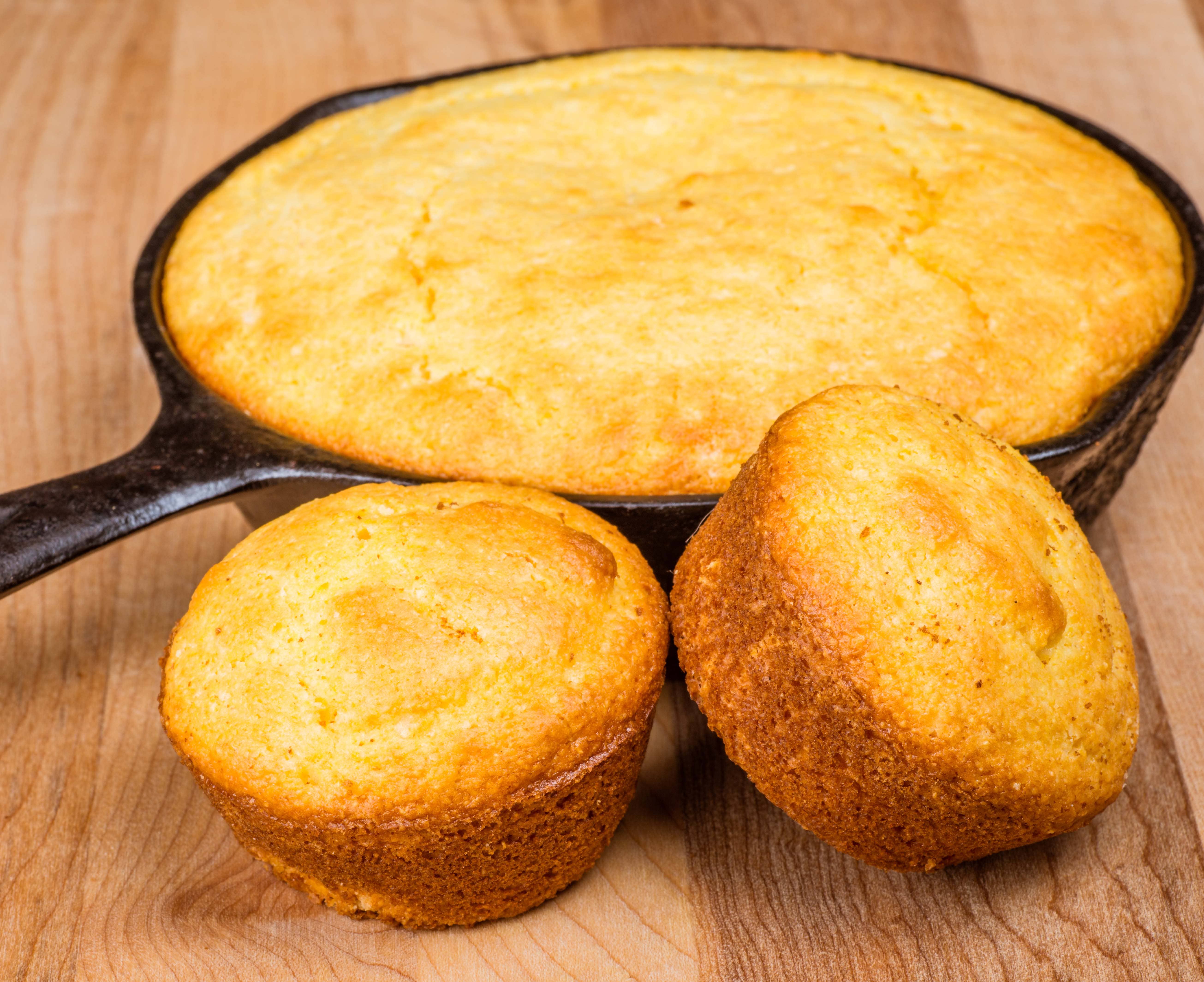 Julia's Southern Foods, LLC - Vente Préparation pour pain de maïs - Mélange de pain de maïs sucré Grandma's, 10 oz2