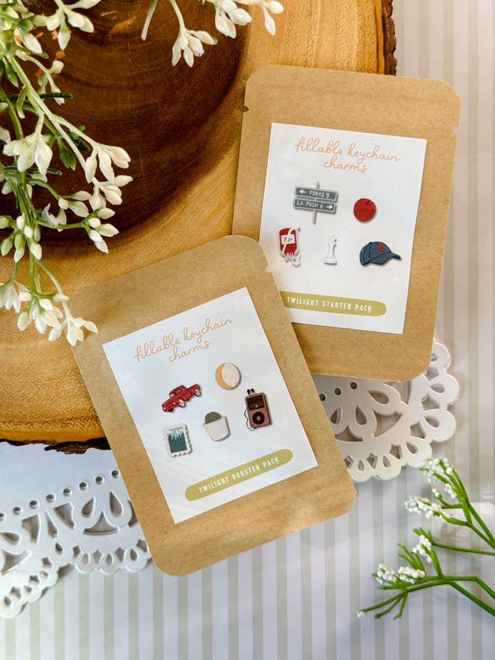 Gilmore Girls Fillable Shaker Keychain Packs for wholesale by Sunbeam Shop Co