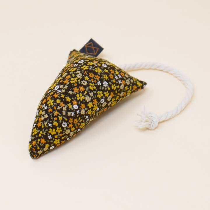 MODERNBEAST - Wholesale Pet toy – Cat - MODERN ADVENTURE MOUSE (Options Available)7