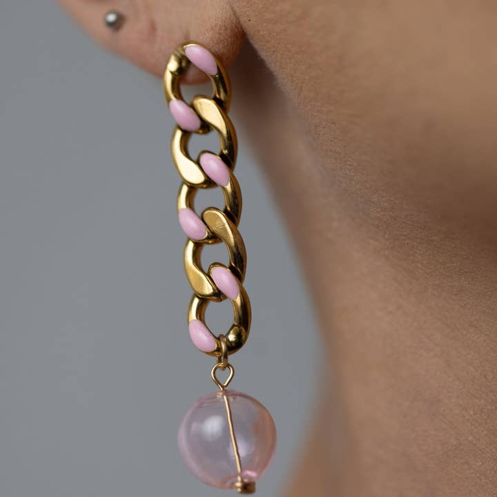 BOMBIGOLDI · Chaîne cubaine, boucles d'oreilles en émail et verre pour la vente par Lui & Lui