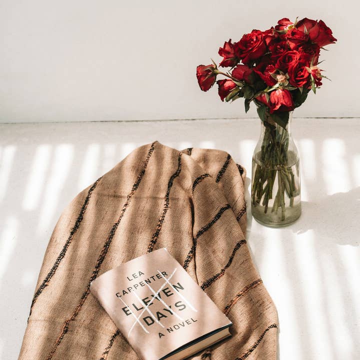 Bazar Bizar Living - Wholesale Throw Blanket - The s'il vous Plaid - Beige Black2