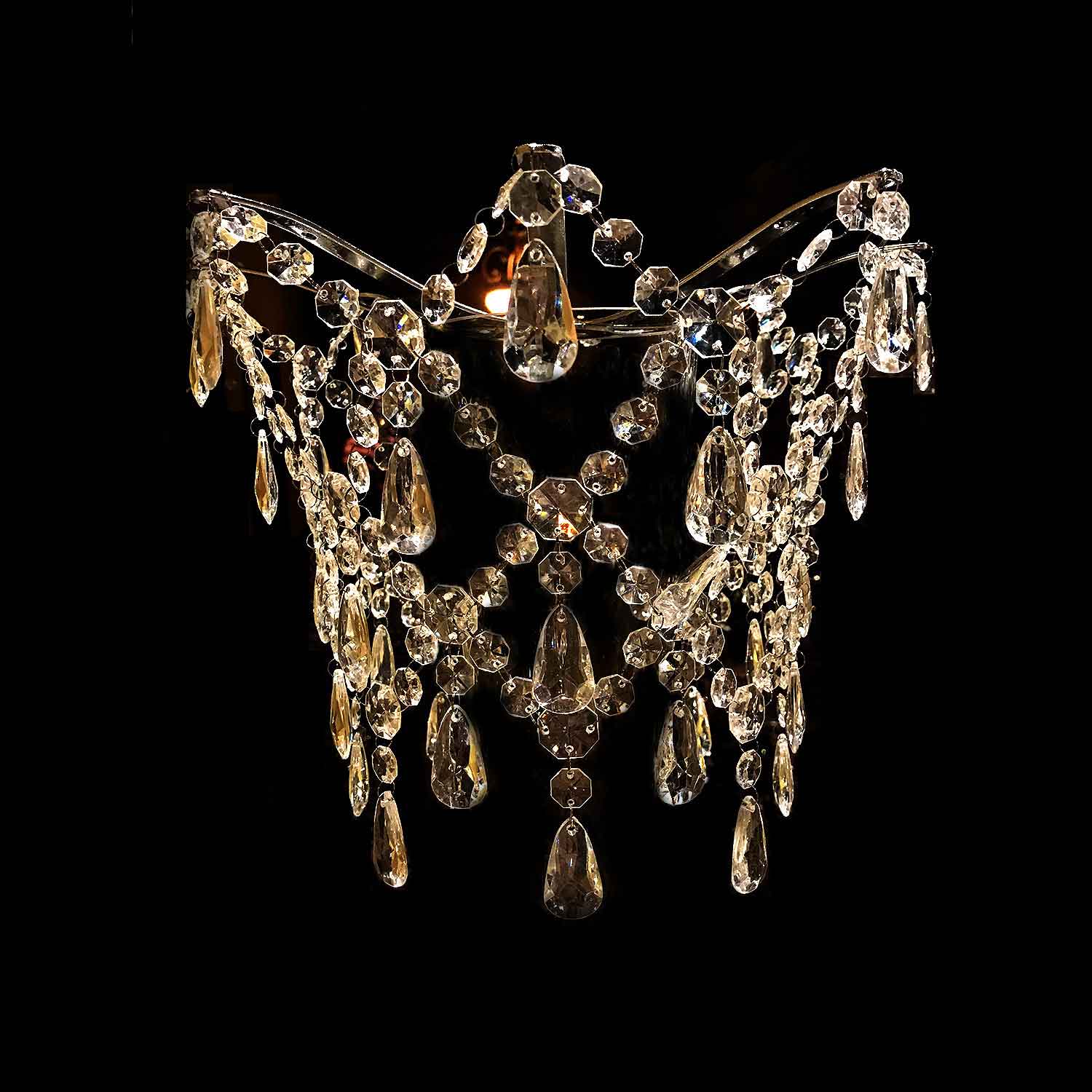 Decor N Beyond - Wholesale Chandelier/Hanging Light - 12x9" Acrylic Beaded Chandelier Top