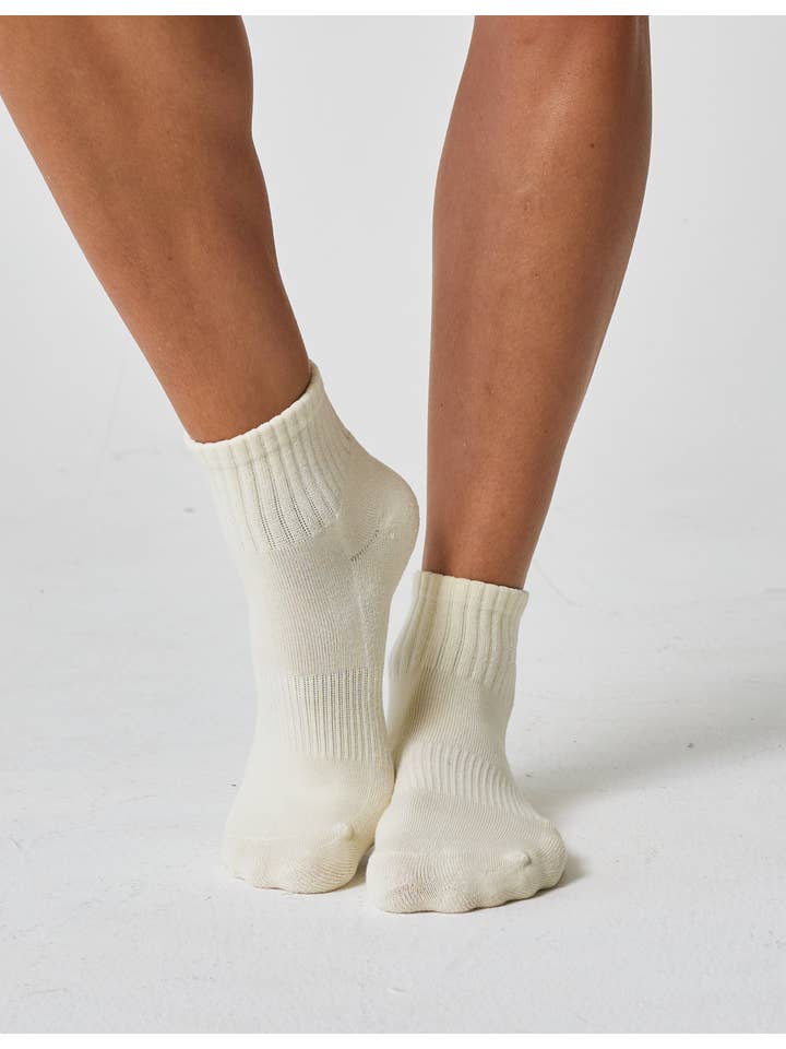 LUCKY HONEY - Wholesale Socks - Unisex - Everyday Cropped Crew Sock7