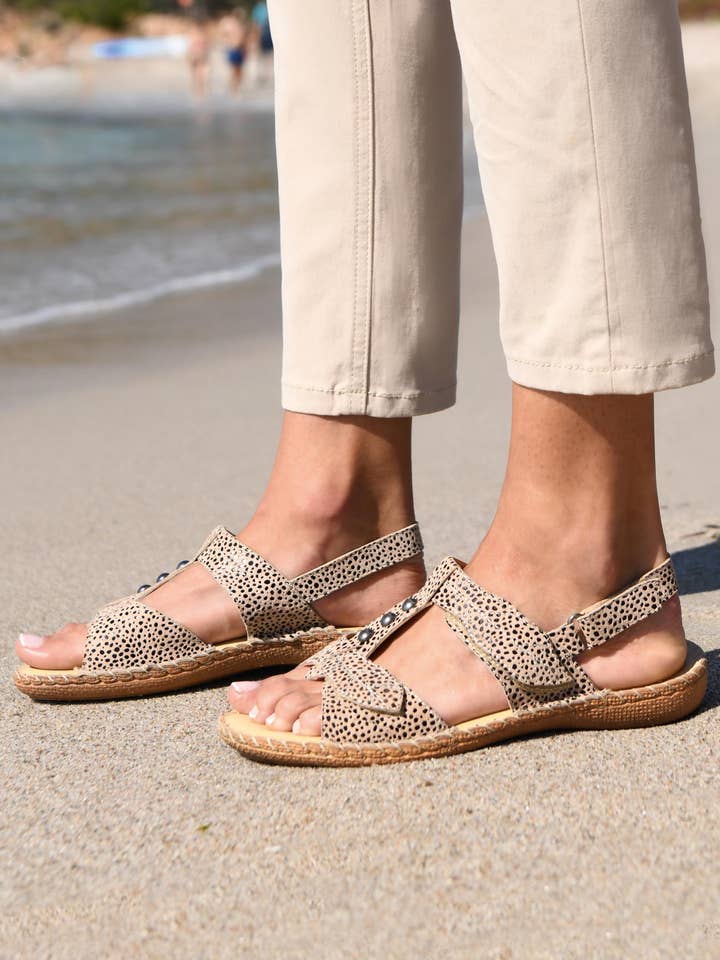 Beige Print Ultra-soft leather sandals (1005251_0033) for wholesale on Faire
