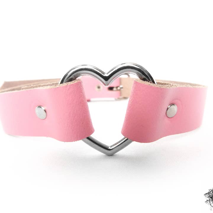 8th Sin - Wholesale Choker/Collar - Pink Leather Heart Ring Choker - Pink Heart Ring Collar2