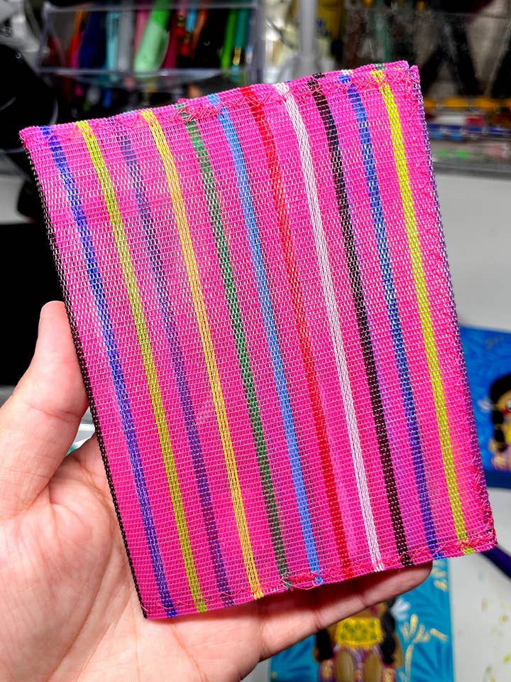 Porte-passeport/portefeuille Mercadito pour la vente par El Retoñito