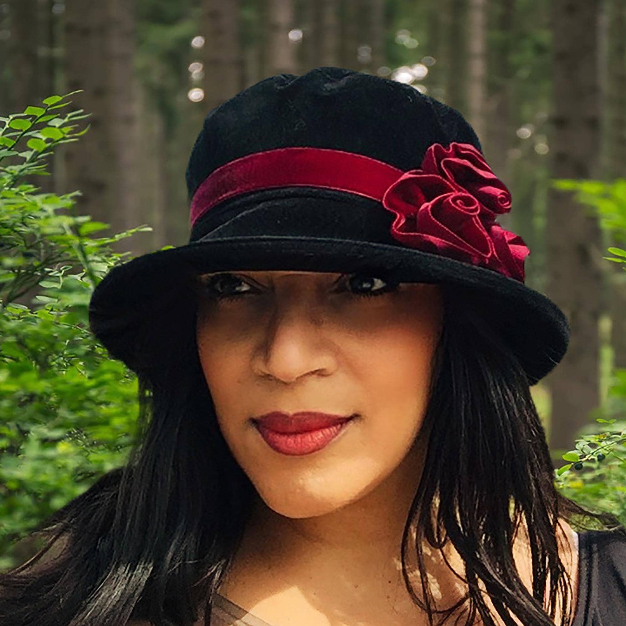 Peak & Brim Hats – Chapéu cloche - Mulher por atacado – Cloche Black Bordeaux Style 1920s Chapéu Outono & Inverno, Verity5