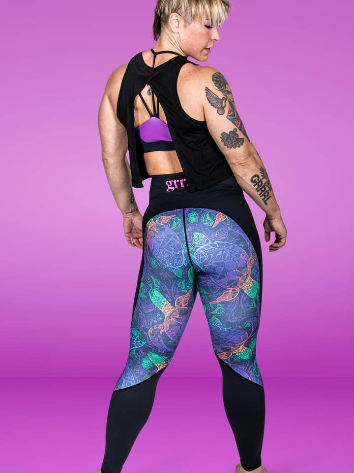 Leggings Turtle Bay Next Level per la vendita all'ingrosso da parte di GRRRL