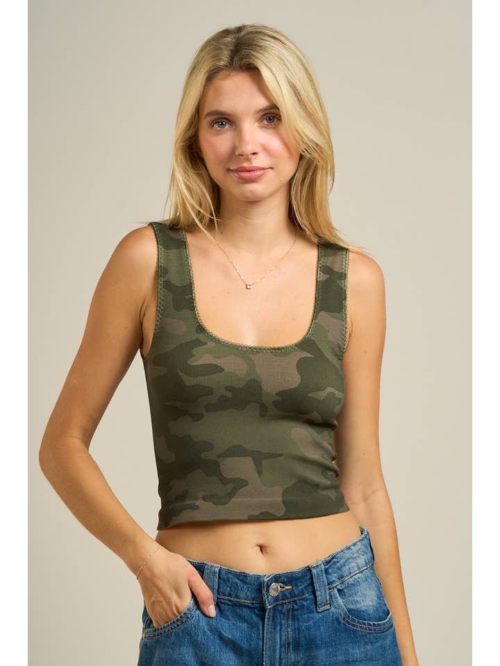 ANWND – wholesale Tank top – Women′s – 55305-Ribbed Scoop Neck Camo Crop Tank5
