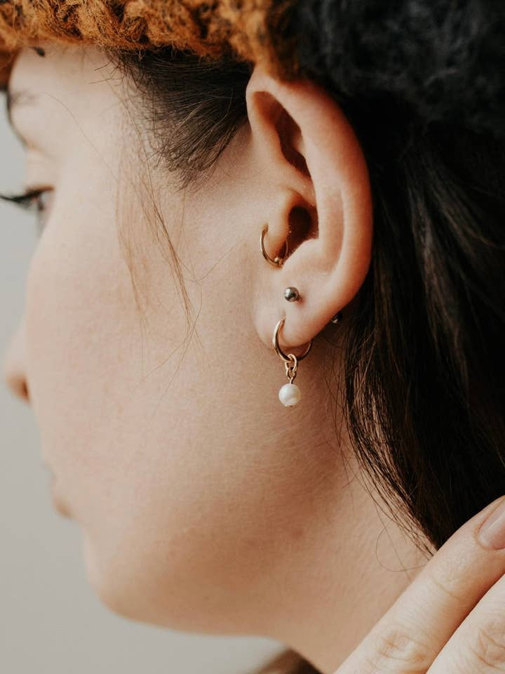 Mini Argolas de Pérola por atacado de Sydney Rose Co.