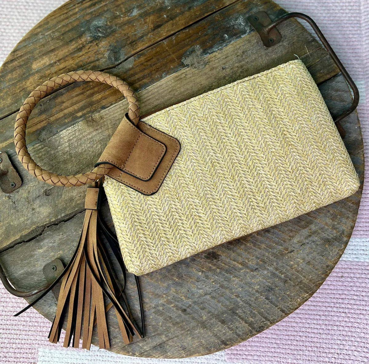 MiMi Wholesale - Wholesale Wristlet - ST204 Cheyenne Straw Wristlet/Clutch With Tassel6